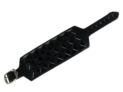 naramek černé pyramidy